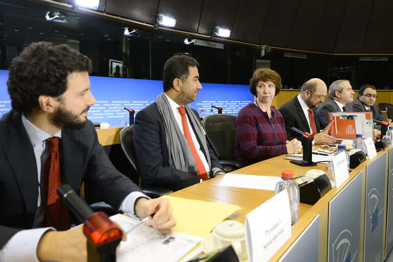 Fotografia 12: Joint press conference with the Co-Presidency of the Union for the Mediterranean in the presence of Commission Vice-President High Representative of the Union for Foreign Affairs and Security Policy, the Minister of Foreign Affairs of Jordan and EP President