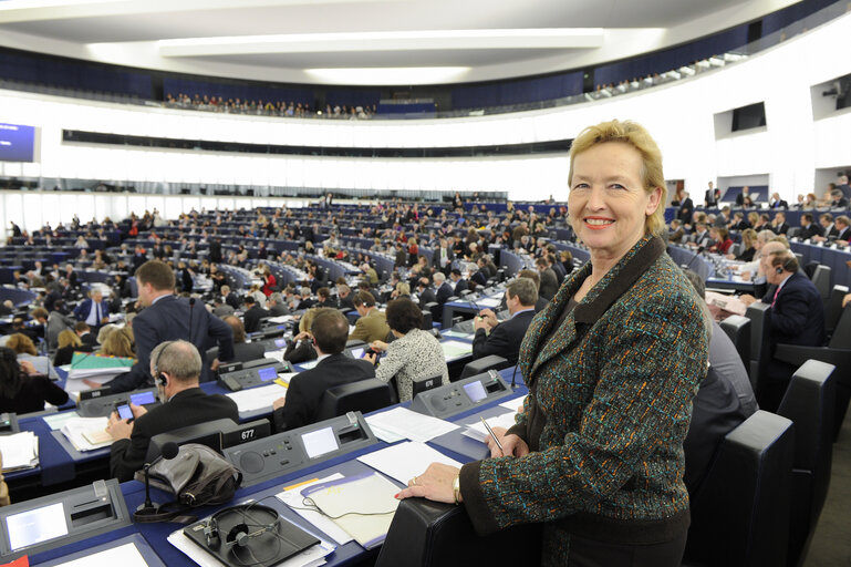 Foto 1: MEP Zofija MAZEJ KUKOVIC in the European Parliament in Strasbourg