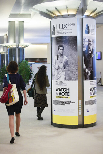 Fotografie 3: Lux Prize 2012 Poster in the European Parliament building