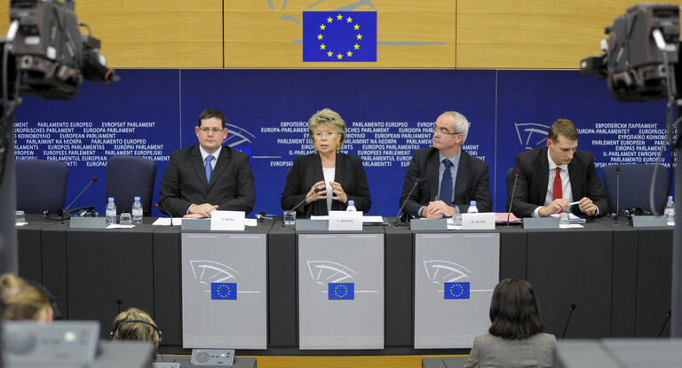 Press conference with E.C. Vice-President Viviane REDING and MEP's