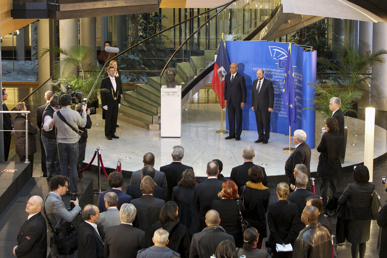 Foto 4: Official visit of  Michel joseph MARTELLY with EP President  Martin SCHULZ