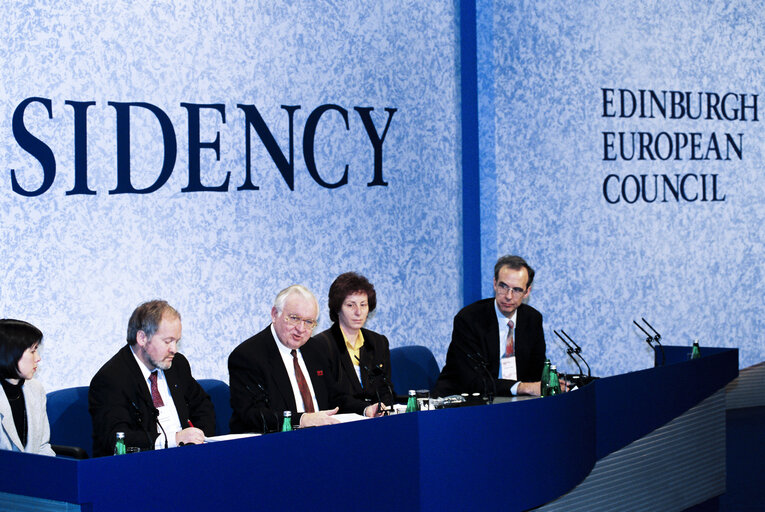 Foto 20: UK Precidency,  Edinburgh European Council