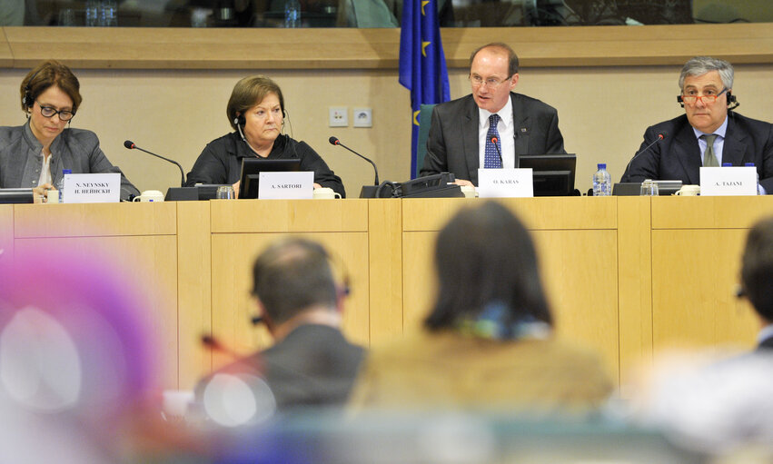 Photo 12 : Conference - Europe works for SMEs