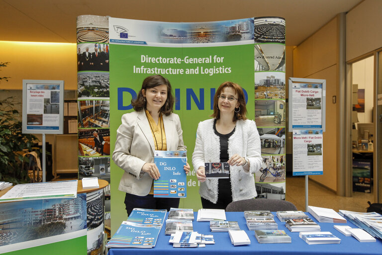 Fotagrafa 13: DG PRES stand in Green Week event