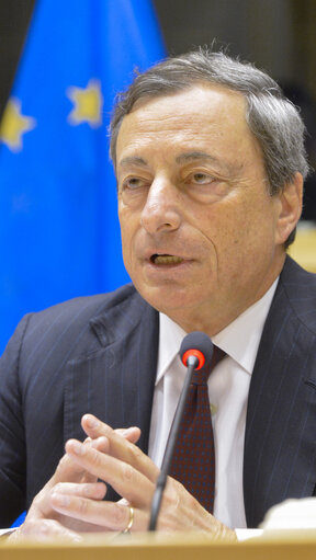 Zdjęcie 6: ECON committee meeting - Public hearing with Mario DRAGHI, chairman of the European systemic Risk Board and President of the European Central Bank