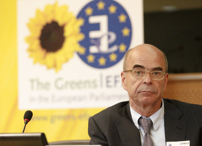 Citizens first! Ideas for improving and extending the European Citizens Initiative.