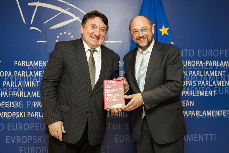 Fotagrafa 2: Martin SCHULZ - EP President meets with MEP Vladko PANAYOTOV