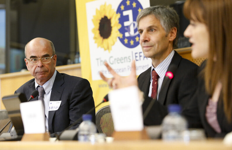 Citizens first! Ideas for improving and extending the European Citizens Initiative.