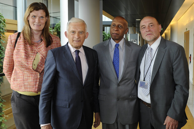 Fotografi 15: SAKHAROV prize laureate 2010 meets with Friends of Free Europe