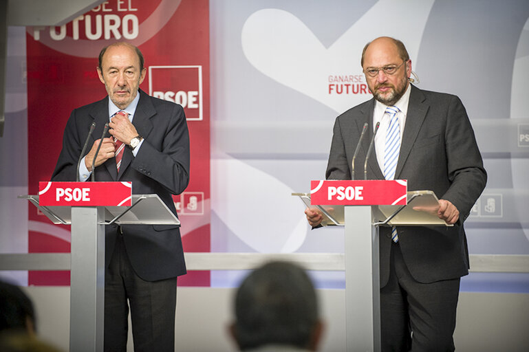 Φωτογραφία 7: Martin SCHULZ - EP President meets with Secretary General of the PSOE Alfredo PEREZ RUBALCABA in Madrid