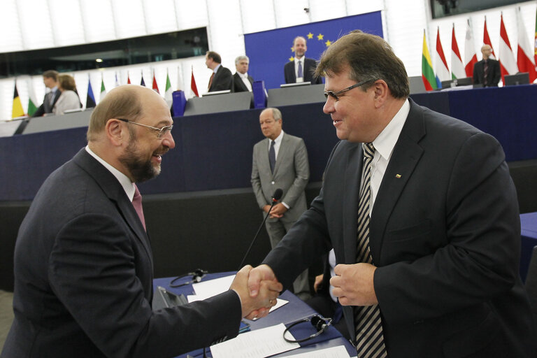 Chairing of the plenary - statement by the President of the Commission - State of the Union