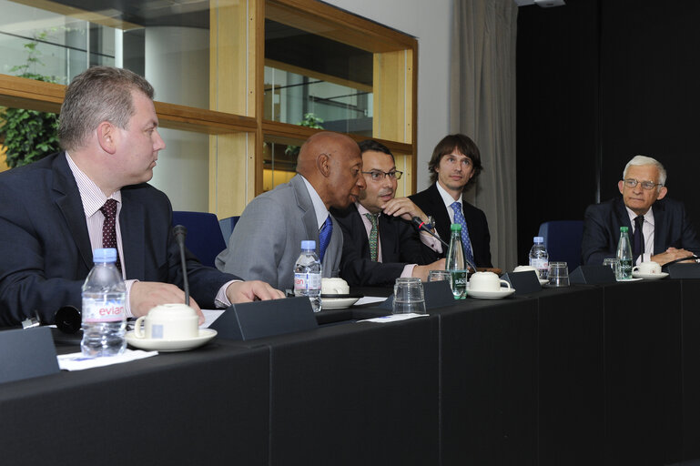 Fotografi 10: SAKHAROV prize laureate 2010 meets with Friends of Free Europe