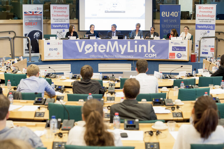 Meeting on Women promoting technology, through the launch of new social media site: VoteMyLink.