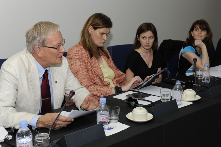 Fotografi 3: SAKHAROV prize laureate 2010 meets with Friends of Free Europe