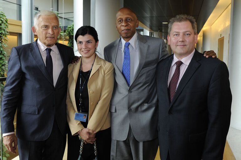 Fotografi 16: SAKHAROV prize laureate 2010 meets with Friends of Free Europe