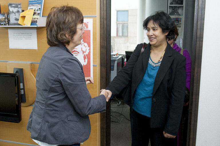 Снимка 6: EP Green Vice President meets with the 1994 Sakharov prize laureate