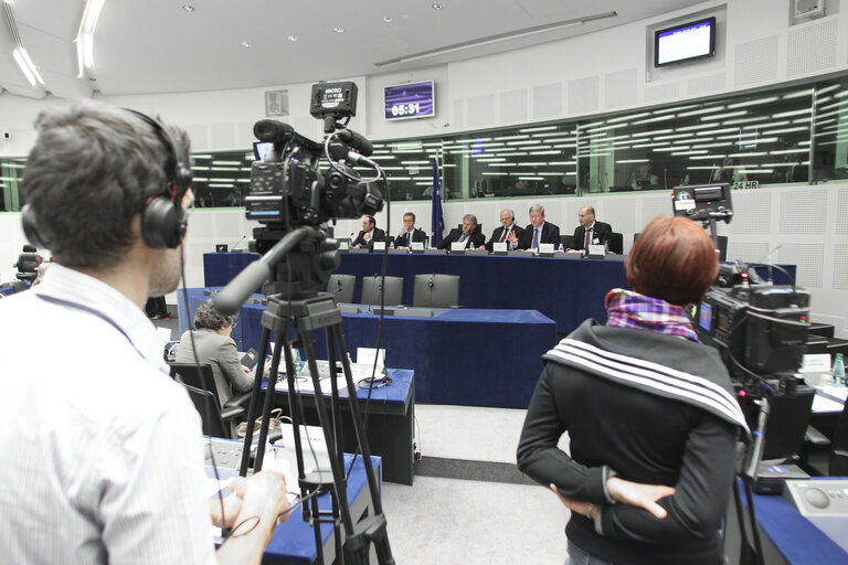 Fotó 3: AFET committee meeting with the Speaker of the Croatian Parliament, the Commissioner in charge of Enlargement and European Neighbourhood Policy and the Croatian Deputy Minister for Foreign Affairs and European Affairs.