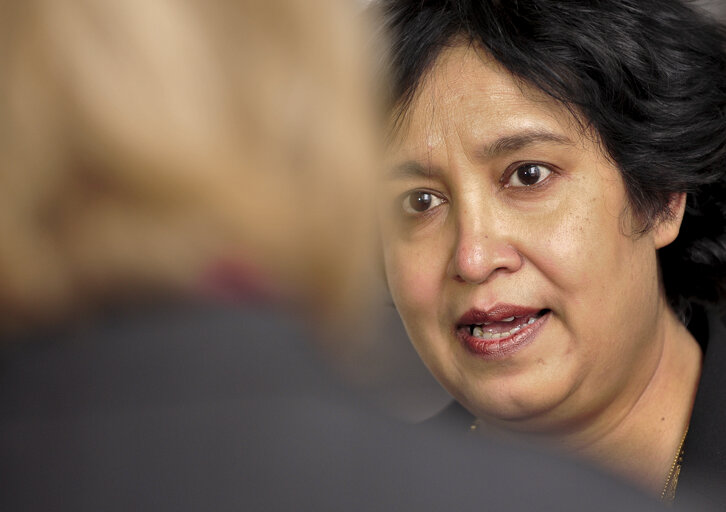 Fotografi 7: Interview of Taslima NASREEN, 1994 Sakharov Prize Laureate