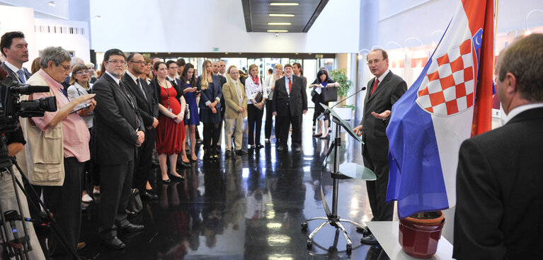 Suriet 16: Croatia Exhibition.  Official ceremony at the occasion of the Croatian Membership in the European Union: planting of an olive tree in the Gallery Nord Exhibition space