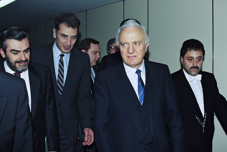 Photo 17 : Minister of Foreign Affairs of the Soviet Union visits the European Parliament in Brussels