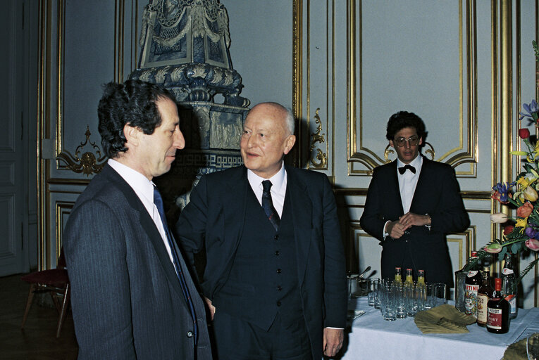 Foto 13: Arrival of new Spanish and Portuguese delegations, Reception at the Chateau des Rohan in Strasbourg