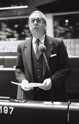 The MEP Robert DELOROZOY during a session in Strasbourg in May 1981.