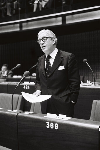 The MEP Madron Richard SELIGMAN during a session in Strasbourg in March 1980.