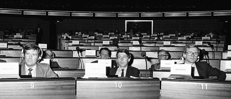 Fotogrāfija 16: Conference of Regions in Strasbourg in October 1984.