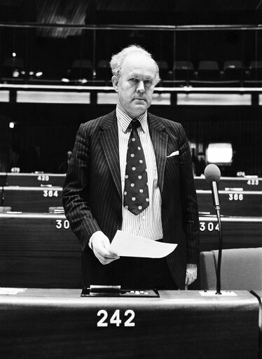 Fotó 1: The MEP James MOORHOUSE during a session in Strasbourg in February 1984.