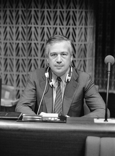 Nuotrauka 16: The MEP Karl von WOGAU during a session in the hemicycle of Strasbourg in June 1982.