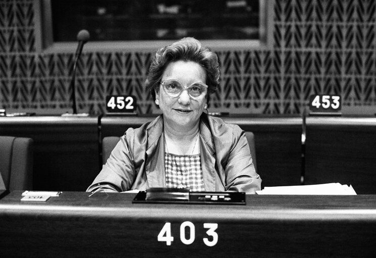 The MEP Alphonsine PHLIX during a session in the hemicycle of Strasbourg in June 1982.