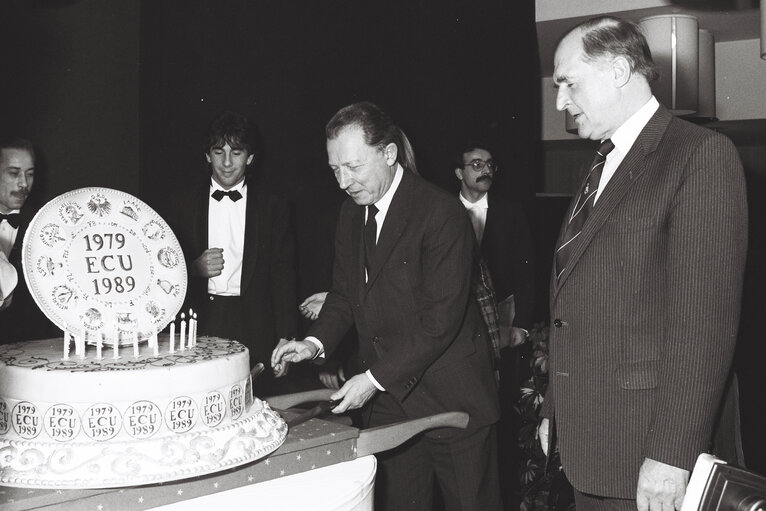 10th anniversary of the ECU in Strasbourg on January 1989.