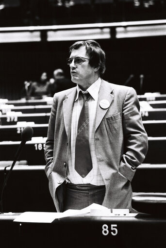 The MEP Roland BOYES during a session in Strasbourg in April 1980.