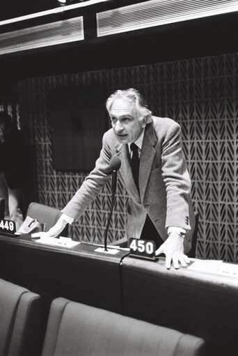 Zdjęcie 13: The MEP Marco PANNELLA during a session in Strasbourg in January 1980.