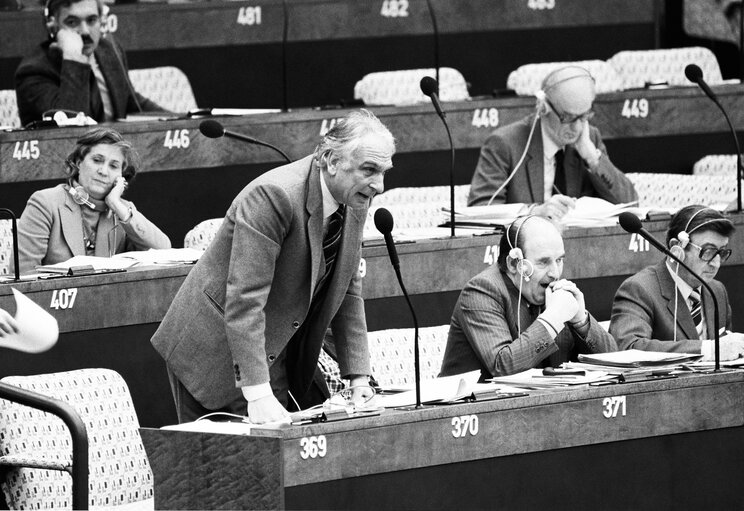 Φωτογραφία 22: The MEP Marco PANNELLA during a session in Luxembourg on February 1981.