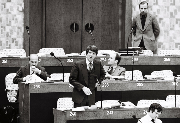 Fotografi 16: The MEP Kent KIRK during a session in Luxembourg on February 1981.