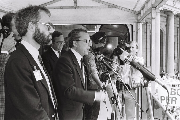 Nuotrauka 4: Demonstration on the Future of Europe in Brussels on June 6, 1987.