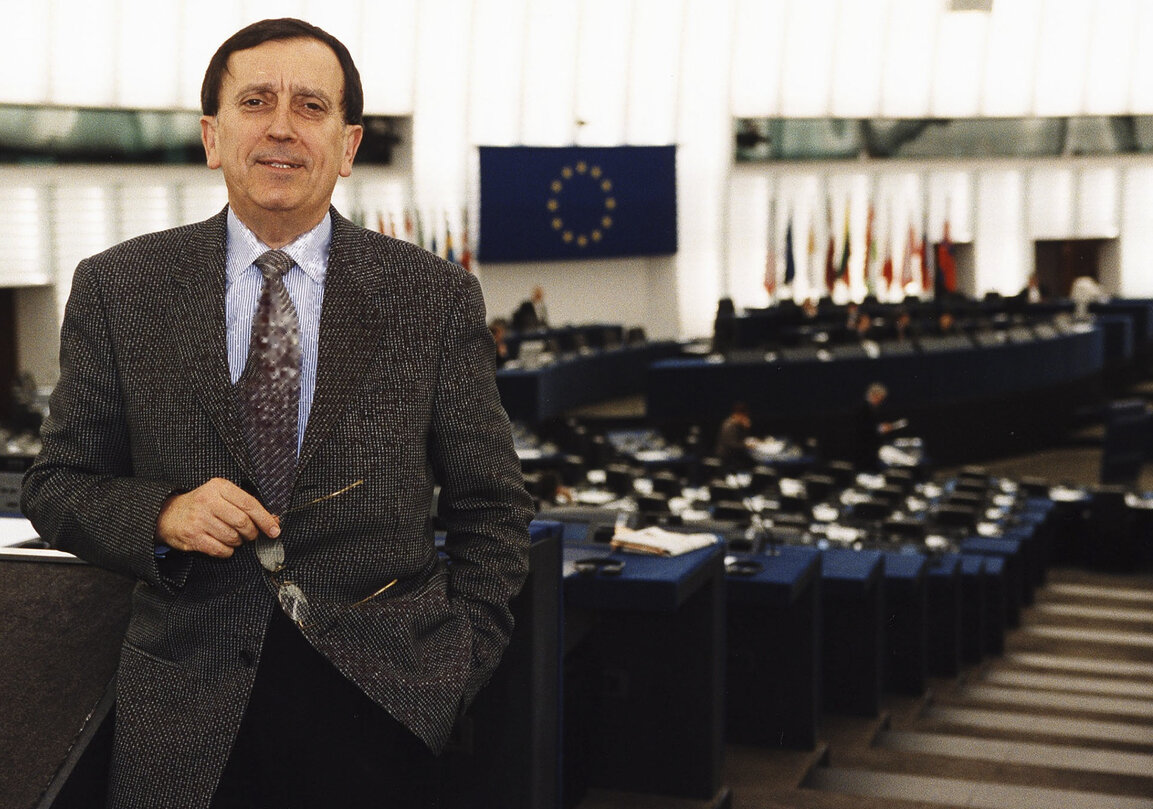 Jean-Claude MARTINEZ in plenary session in Strasbourg.