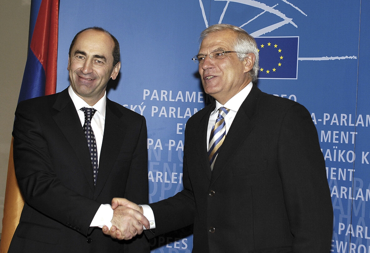 EP President meets with the President of Armenia.