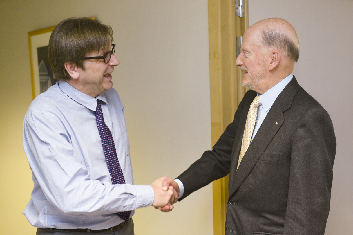 Guy VERHOFSTADT meets with King SIMEON II of Bulgaria