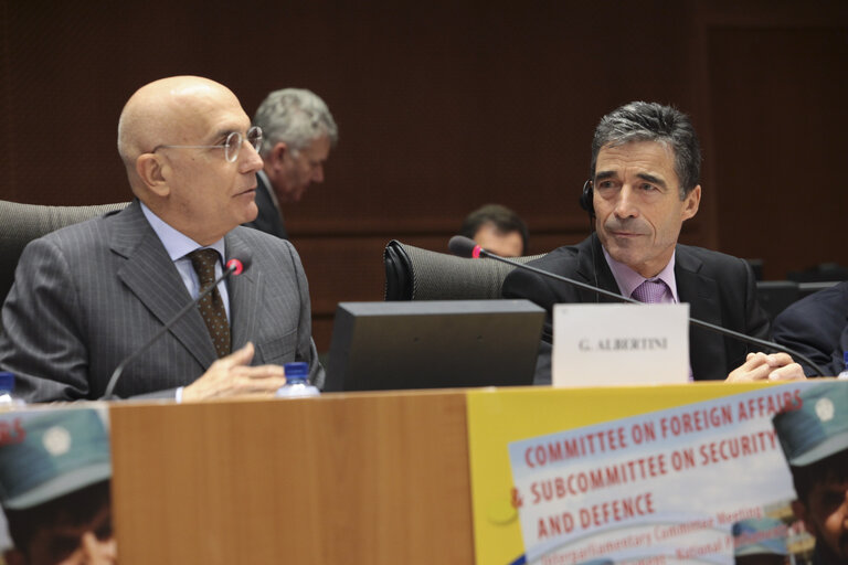 Fotogrāfija 12: The Committee on Foreign Affairs jointly with the Subcommittee on Security and Defence holds an Interparliamentary committee meeting with representatives from National Parliaments on the Challenges facing the Union's Common Security and Defence Policy (CSDP) after the entry into force of the Lisbon Treaty