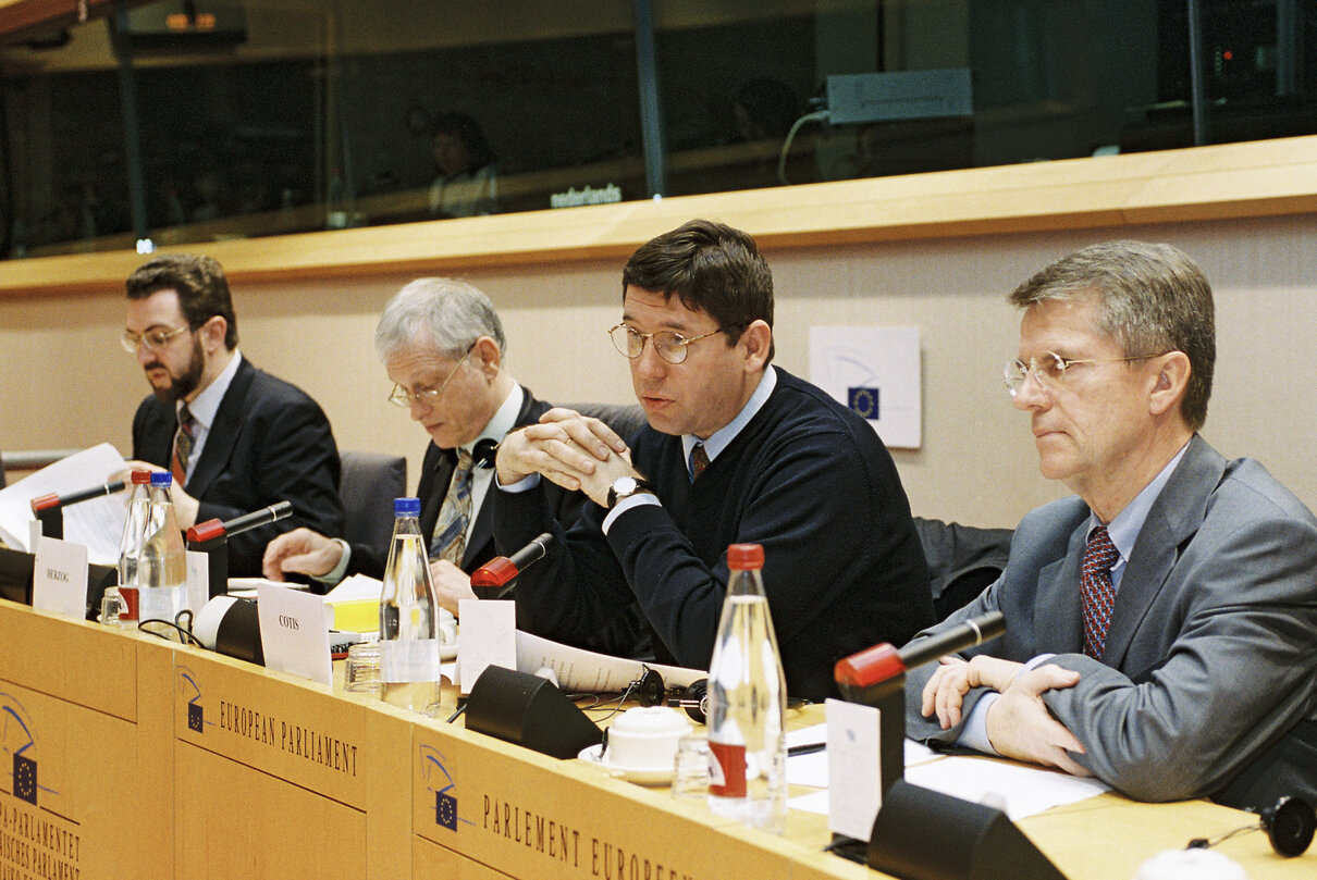 Discussion with Jean-Philippe COTIS, chairman of Economic Policy Committee