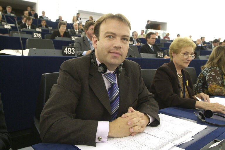 Nuotrauka 1: Christopher HEATON-HARRIS in plenary session in Strasbourg.