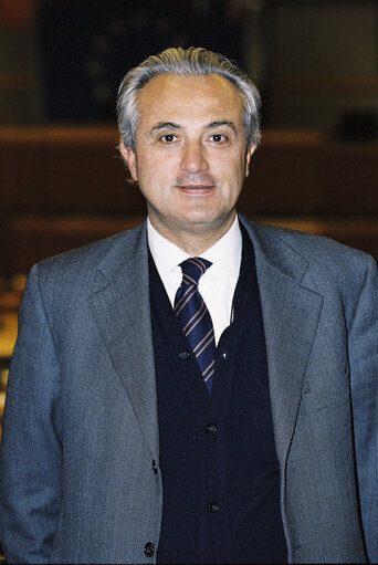 Fotografia 3: MEP Pietro-Paolo MENNEA in the Hemicycle at the European Parliament in Brussels