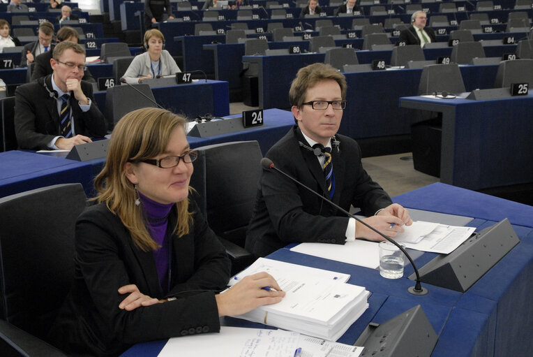 Nuotrauka 1: Swedish State Secretary to the Finance Minister at the plenary session in Strasbourg.