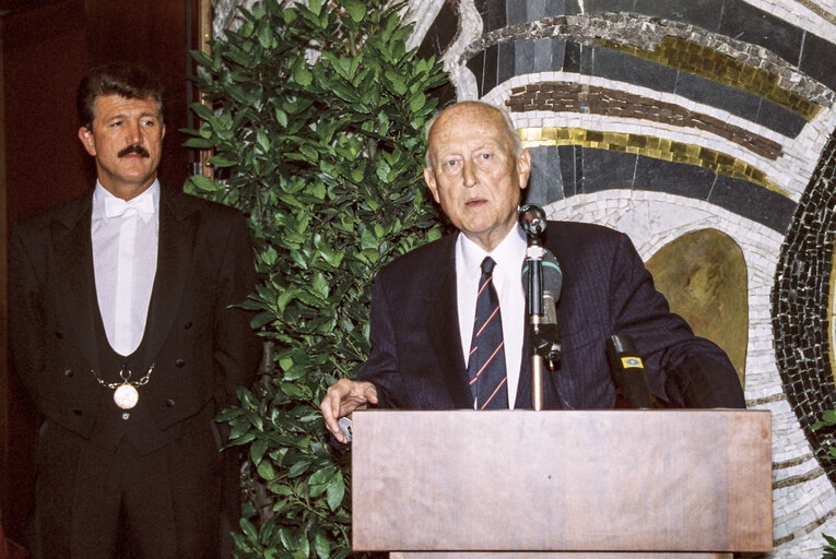 Unveiling of the memorial tablet bearing the effigy of Robert Schuman