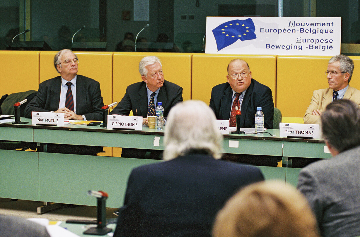 Noel MUYLLE, Charles Ferdinand NOTHOMB, Jean Luc DEHAENE, Peter THOMAS during a conference in Brussels in March 2002.