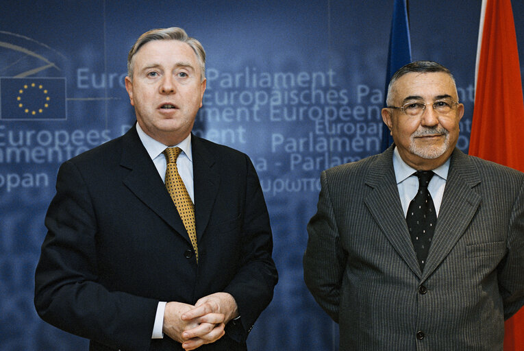 Fotografie 1: Pat COX - EP President meets with Abdelouahed RADI, Speaker of Moroccan Chamber of Representatives and Co-President of Euromediterranean Forum