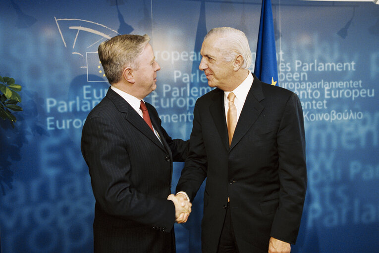 Pat COX, EP President meets with  Rockwell Anthony SCHNABEL, U.S. Ambassador to the EU