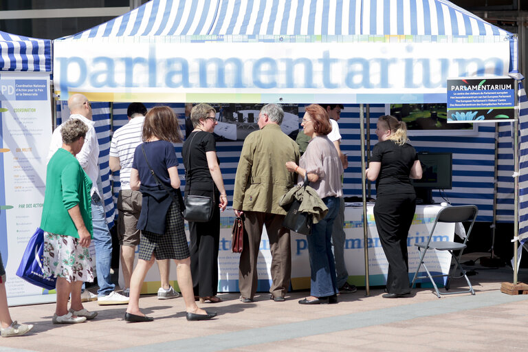 Fotografi 3: Open Day: Stand Visitors - Visitors Center